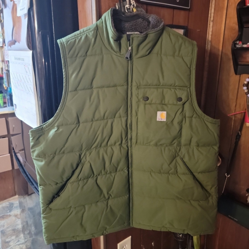 Men's Carhartt Vest - Picture 1 of 3